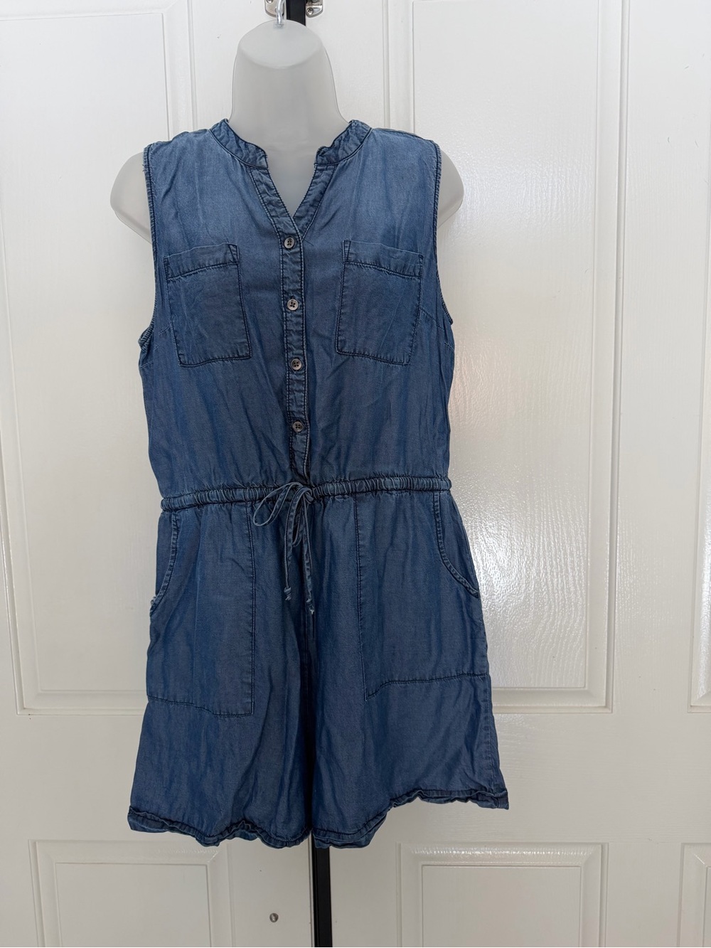 Kelly Renee Sleeveless Blue Denim Chambray Romper Sz L